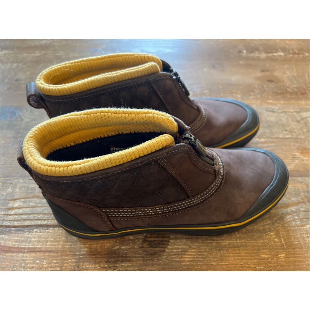 Clarks Outdoor Muckers Boot Womens Size 8 Brown Quilted Leather Insulated Shoe
